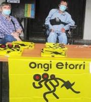 Banderolak Salgai Errefuxiatuen Nazioarteko Egunerako