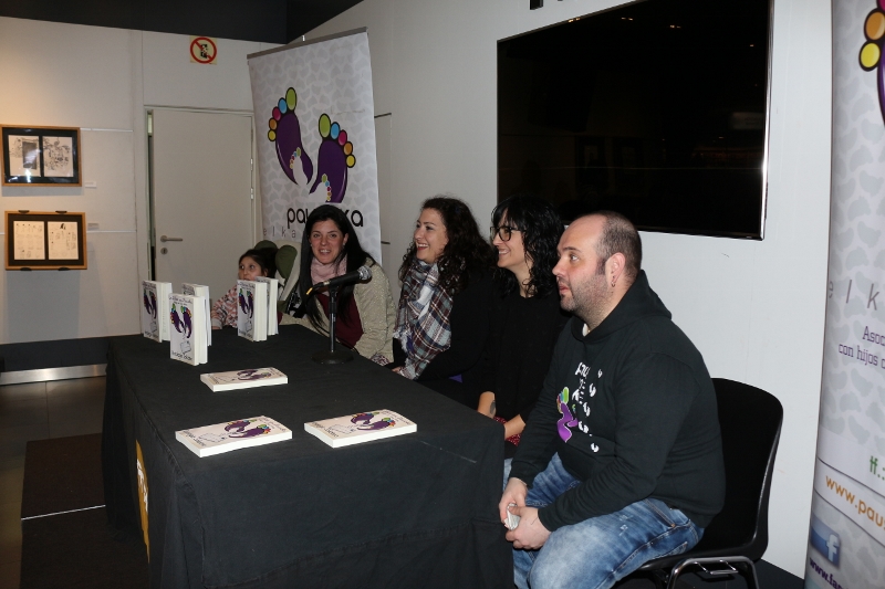 160226_GipuzkoaSolidarioa_550_Presentación_Libro_B0003