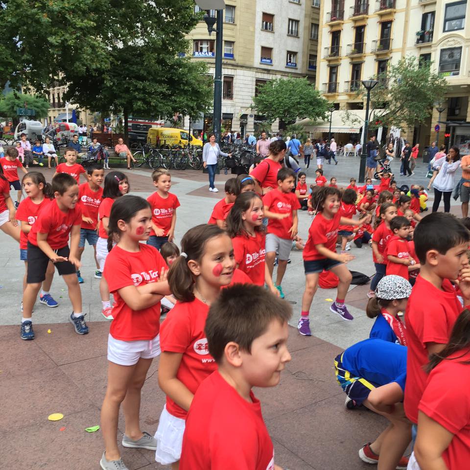 13775501_1765154937066388_40113960083243297_n